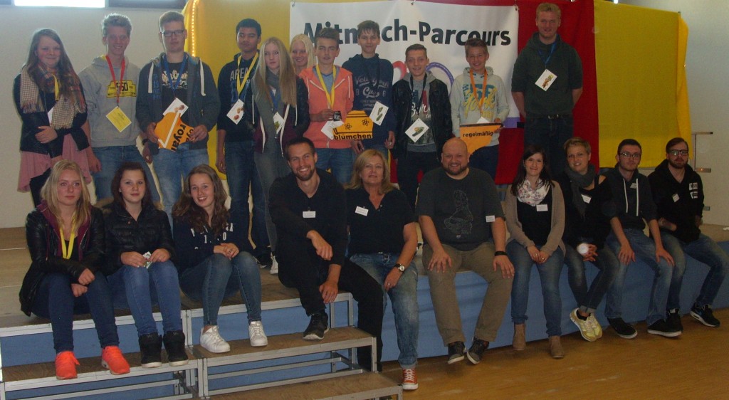 Teilnehmende und Team des Mitmachparcours in Westenholz